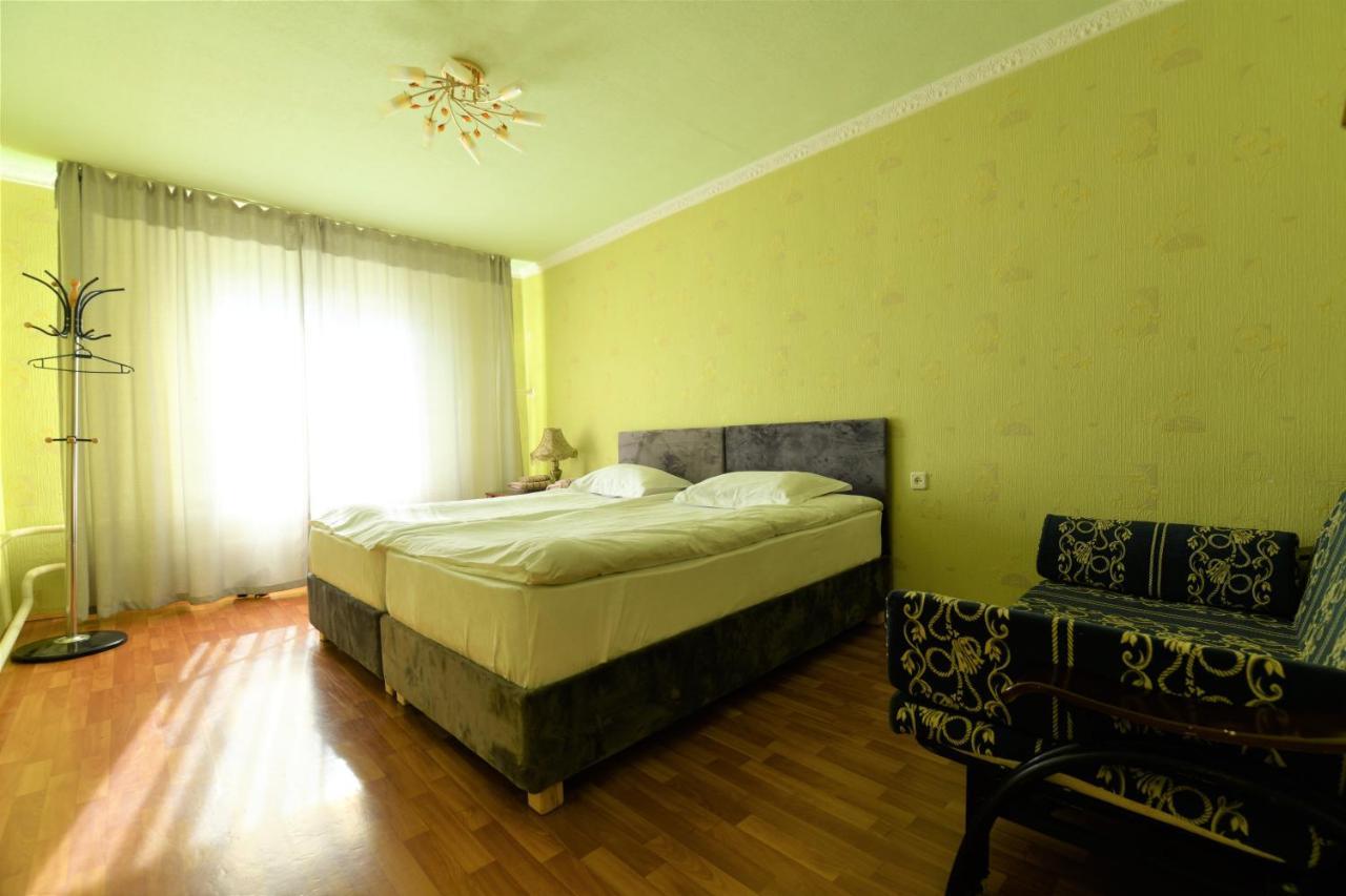 Jamilya'S B&B Guest House Karakol Exterior photo